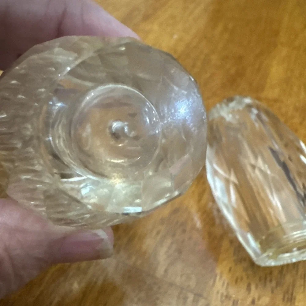 Vintage Elegant Clear Crystal Glass Small Salt Pepper Shakers 2.5